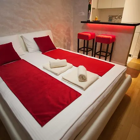 アパート Gentleman Dog ベオグラード