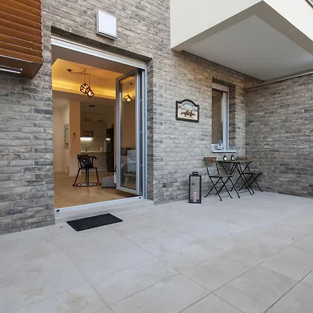 アパート Gentleman Dog