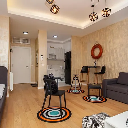 Gentleman Dog Apartment *